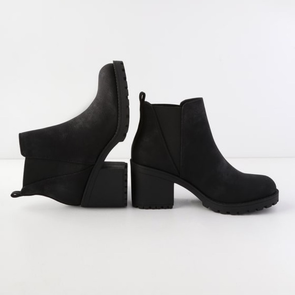 Lulu's Shoes - NWT Chinese Laundry Black Booties Lulu's Shoes - NWT Chinese Laundry Black Booties